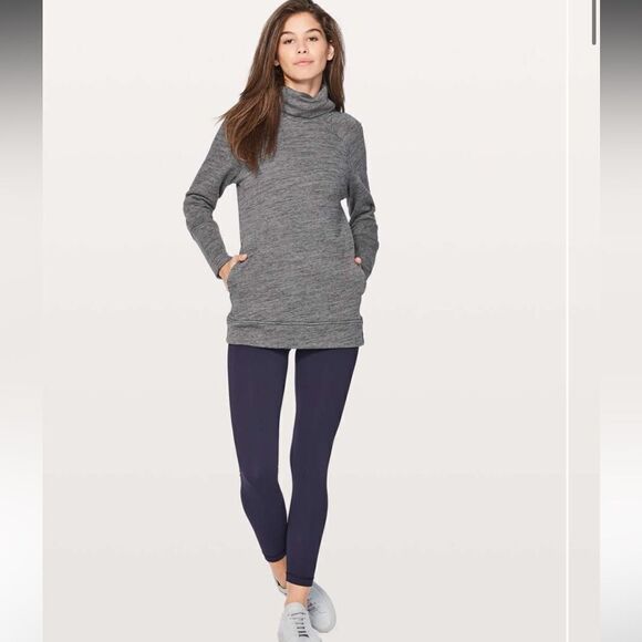 Lululemon To You Tunic in Heathered Core Dark Grey - Picture 2 of 14